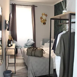 Couette-café Vite 99 Spanish Steps, Rome